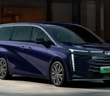 GAC Trumpchi E8: гибридный минивэн на семь мест — доступнее E9, практичнее M8