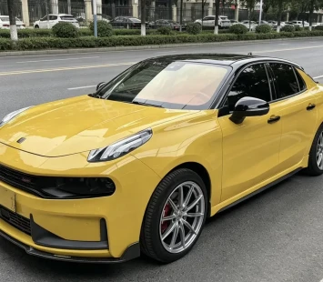 Lynk-co 03