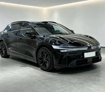 Zeekr: премиальный электромобильный проект Geely, который сам стал наполовину концерном