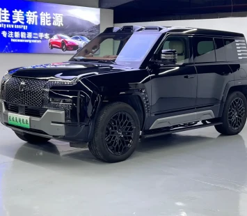 Yangwang: бренд, под которым BYD доказывает, что электромобиль может быть быстрее Bugatti и плавать как катер