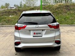 Honda Shuttle Hybrid X Style Edition 2016