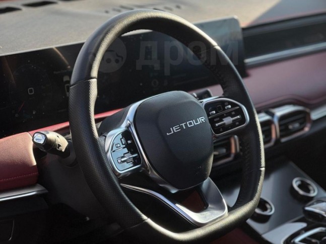 Jetour X70 Plus 1.6 DCT Strong Pro+ 2021
