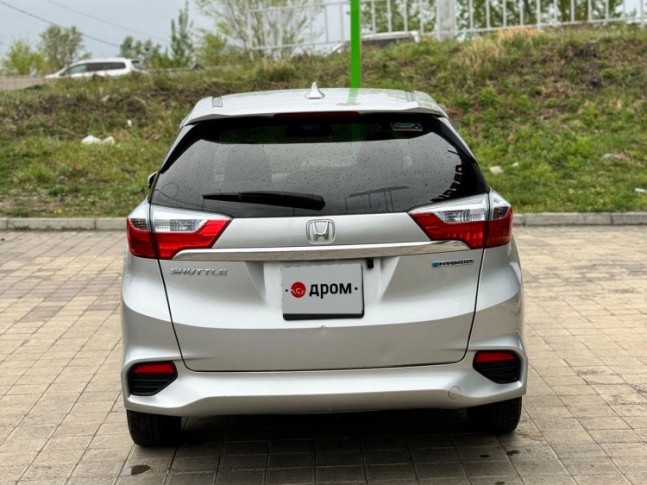 Honda Shuttle Hybrid X Style Edition 2016