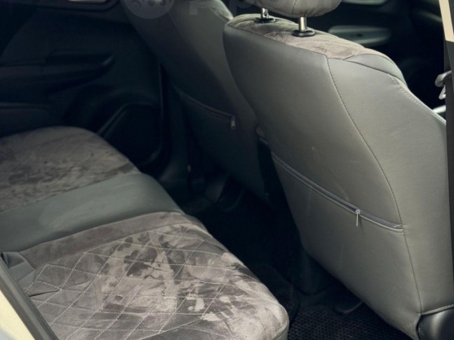 Honda Shuttle Hybrid X Style Edition 2016