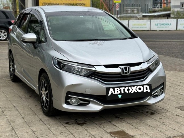 Honda Shuttle Hybrid X Style Edition 2016